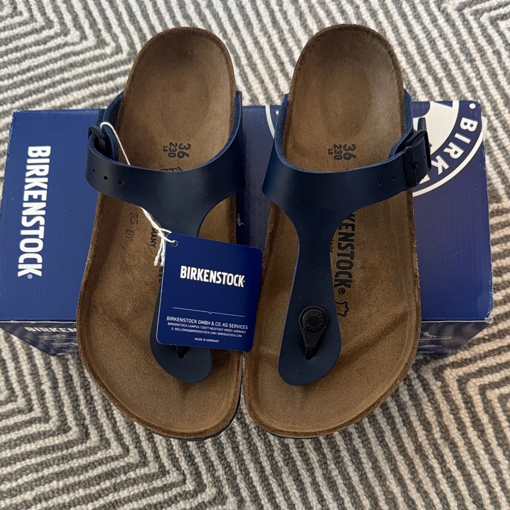 Birkenstock Gizeh Sandals - Picture 3 of 6
